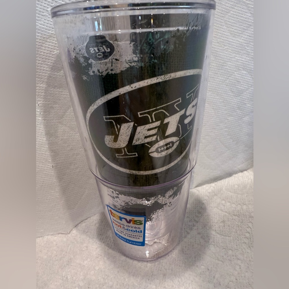 Jets 24 ounce Tervis Tumbler NWT Bed, Bath & beyond